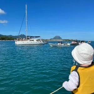 enfant bateau excursion voyage surprise