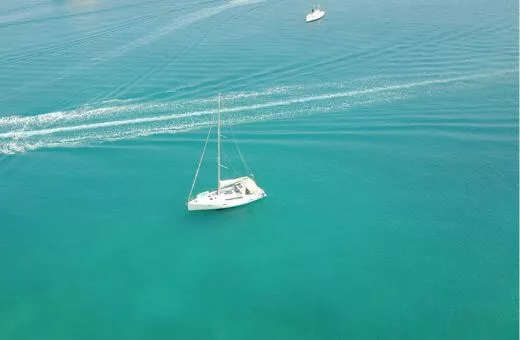 Voyage intergénérationnel proche de la France : Baléares, Grèce ou Maroc ? 1 - Horizons Secrets Voyage intergénérationnel proche en Grèce en Europe en famille élargie voilier privé